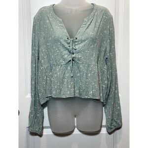SO‎ Juniors Floral Print Lace Up Peasant Blouse Top Sage Green Large Crop Shirt